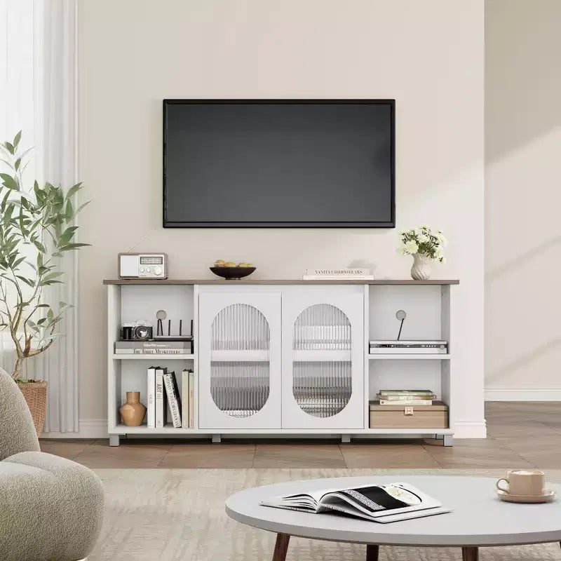Meuble TV rustique pour téléviseur jusqu'à 70" avec portes en verre ondulé et étagères ouvertes pour salon