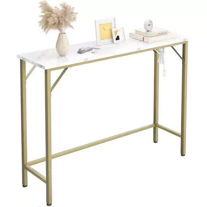 Console d'entrée moderne avec prises de chargement USB intégrées et table d'appoint derrière le canapé