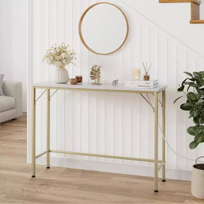 Console d'entrée moderne avec prises de chargement USB intégrées et table d'appoint derrière le canapé