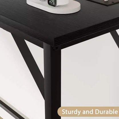 Console d'entrée moderne avec prises de chargement USB intégrées et table d'appoint derrière le canapé