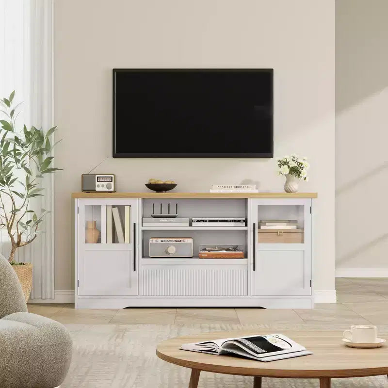 Meuble TV compatible avec les téléviseurs jusqu'à 72 pouces, meuble de divertissement avec motif ondulé et 2 armoires à portes vitrées, console multimédia TV avec 2 portes ouvertes (naturel+blanc)