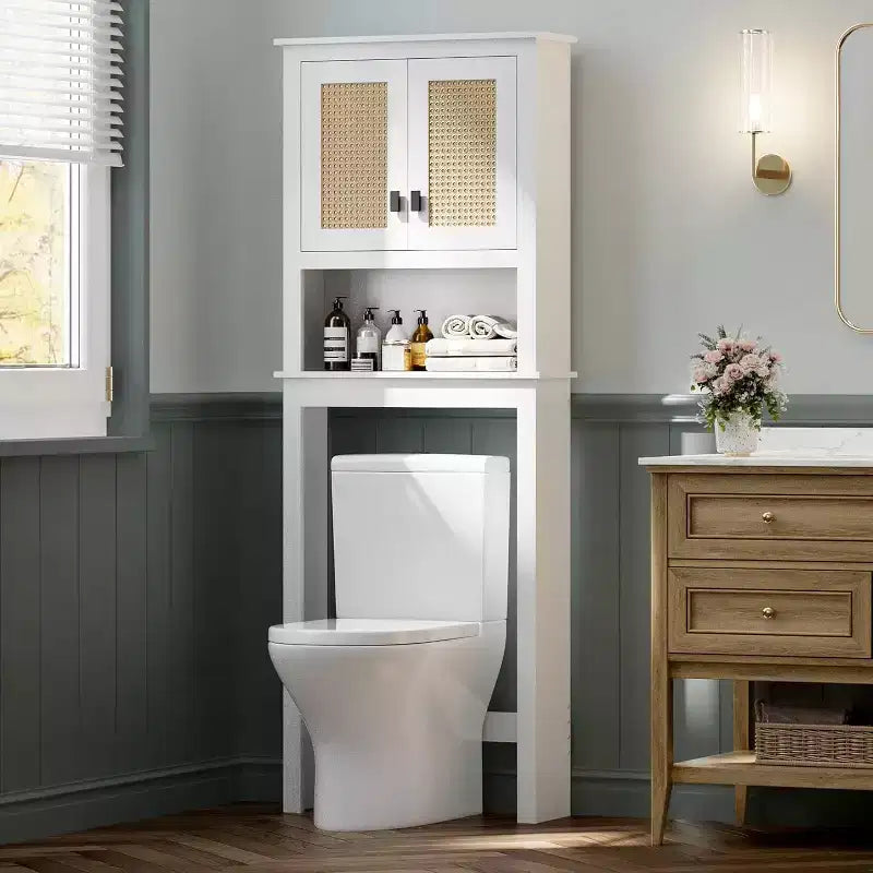 Meuble de rangement haut de 63 pouces au-dessus des toilettes, organisateur de salle de bain de style ferme avec étagère réglable, étagère de toilettes peu encombrante pour la salle de bain et la buanderie.